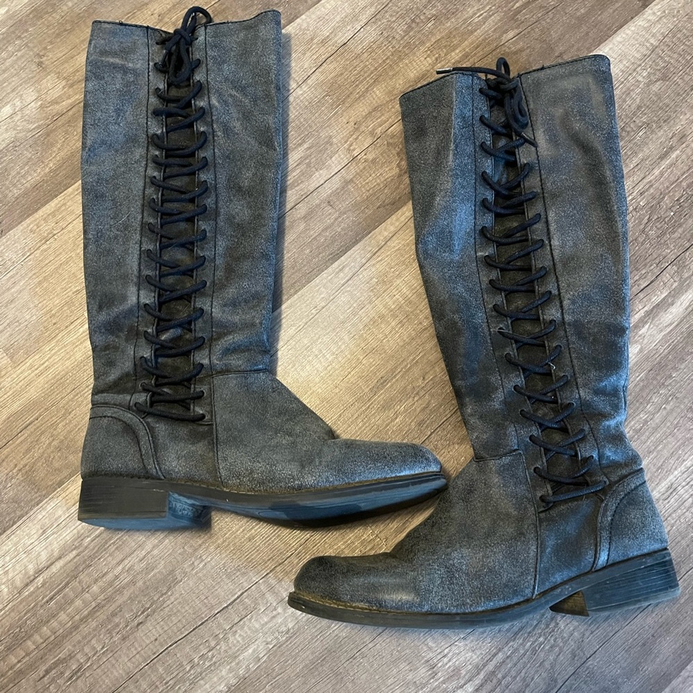 Maurices Knee High Lace Up Sharon Boots Black/ Gray Size 9 with Inside Zipper.